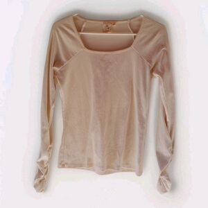 White Crown Ivory Ribbed Shirt Square Neck Cinched Sleeves Essential Casual Y2K